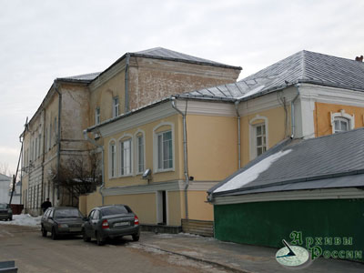 Одно из старых зданий Государственного архива Смоленской области